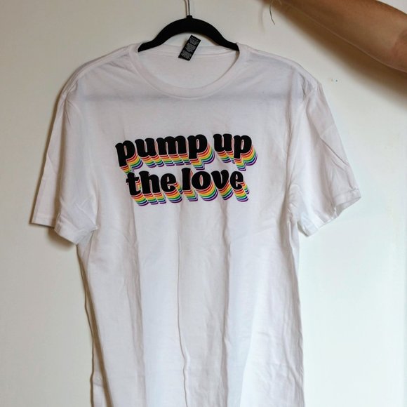 Pump Up the Love T Shirt - Picture 1 of 3